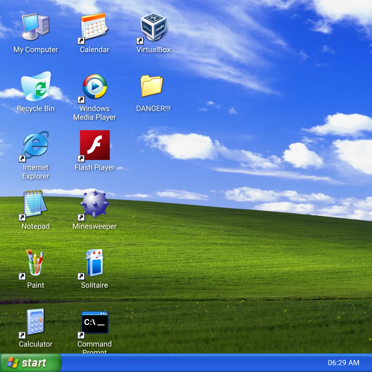 Windows XP Build 900 Simulator